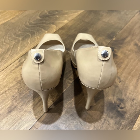 Michael Kors Peep Toe Stilletto 4.5” Heels Nude Size 9.5 - Picture 3 of 12